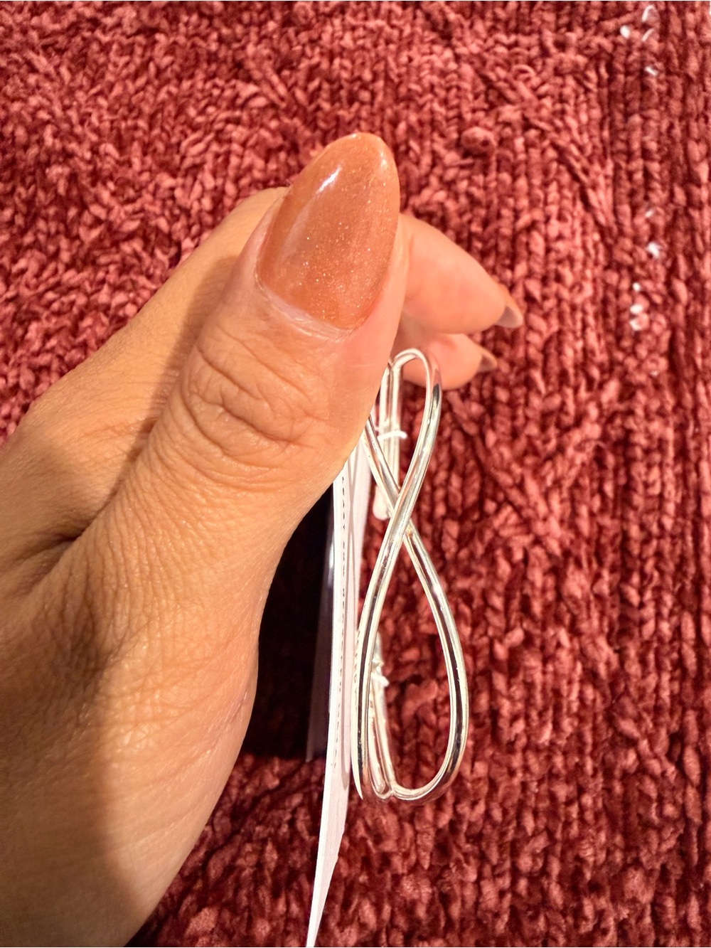 Crossover Cuff - Picture 8 of 9